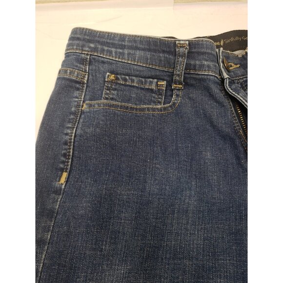 Lee Sinfully Soft Jeans Women’s Straight Leg Mid Rise Denim Blue Jeans 8 Medium - Picture 4 of 16